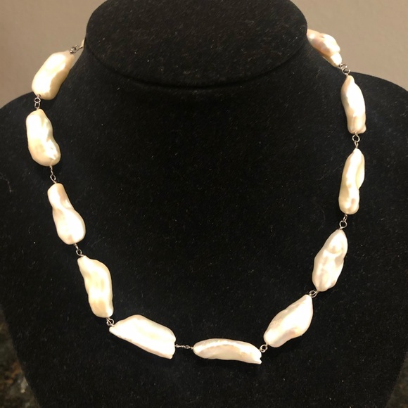 Pearl Necklace - Picture 2 of 2